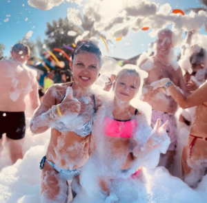 people enjoying a foam party from Great Lakes Foam outdoor entertainment
