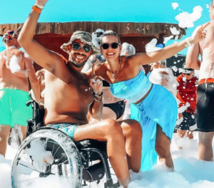 people enjoying a foam party from Great Lakes Foam outdoor entertainment